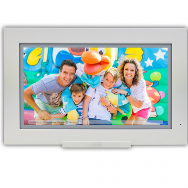 Digitálny fotorámik s bielym rámom