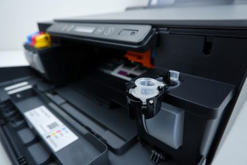 Otvorená nádržka na čierny atrament Otvorená nádržka na čierny atrament