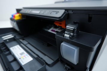 Uzavretá nádržka na čierny atrament Uzavretá nádržka na čierny atrament